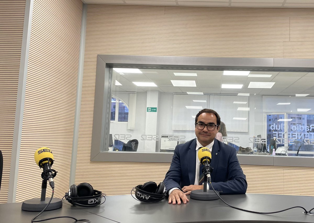 ⭕️🔊 Sigue en directo la primera entrevista al presidente del <a href="/CDTOficial/">CD Tenerife 🏴󠁧󠁢󠁳󠁣󠁴󠁿</a> tras el descenso a Primera RFEF <a href="/PresidenteCDT/">Felipe Miñambres Fernández</a> 

🔗 En radioclubtenerife.com con <a href="/Migueldaswani/">Miguel Daswani</a> #HoyPorHoyLaPortada