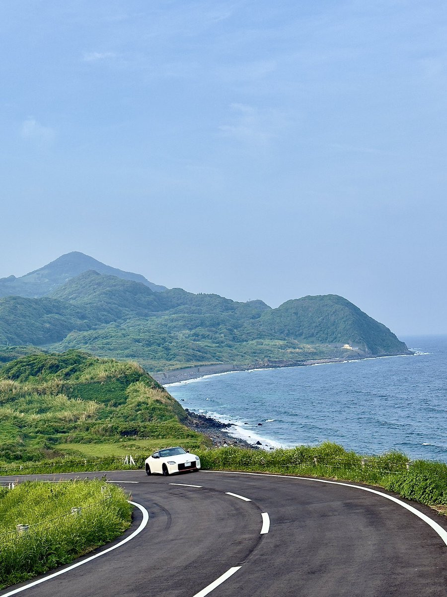 長崎県の北端”生月島"
気持ち良く走れて人も車もいない大好きな場所🏖️
今日は九州を南下して雲仙島原、天草を走ります。
＃フェアレディZ
＃RZ34
#九州一周ツーリング