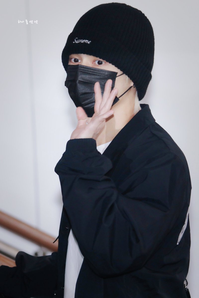 seventeen_1234_'s tweet photo. #세븐틴 #SEVENTEEN 
#JUN #文俊辉 #문준휘 #준

250512 김포 입국 https://t.co/spwRiu7Plp