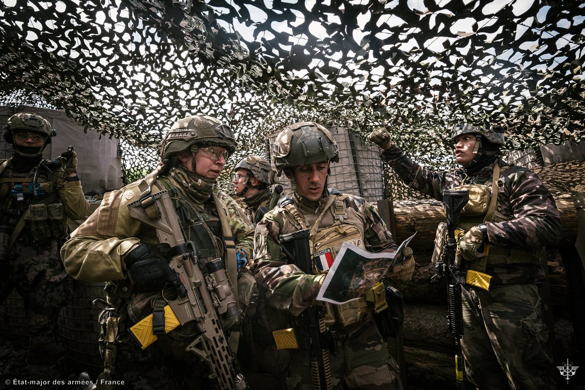 NATOBGRomania's tweet image. #DASP25

🇱🇺 &amp;amp; 🇫🇷 soldiers strengthened common tactics, techniques &amp;amp; procedures, in order to fight together and improve interoperability. 
They demonstrate cohesion &amp;amp; credibility to operate side by side to #DeterAndDefend the Eastern Flank of 🇪🇺.

#WeAreNATO #StrongerTogether
