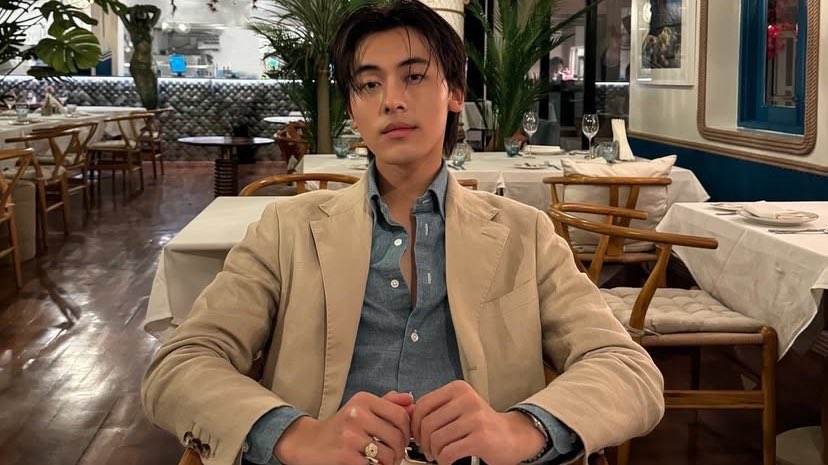 eeqlanwoil's tweet photo. Dinner night with gorn w. ㅠㅠ https://t.co/oZZ0HQ1FEM