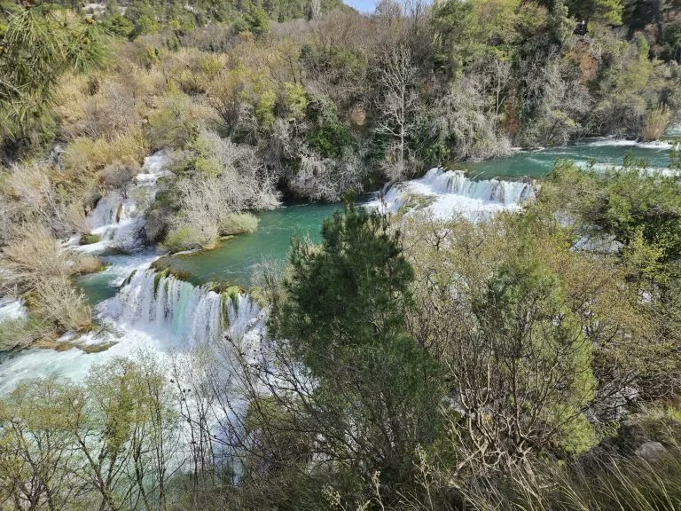 RJonTourUK (@rjontouruk) on Twitter photo During my stay in Sibenik, the top thing I wanted to experience was the waterfalls at Krka National Park. Find out what it's like on my new #travelblog post.
rjontour.com/skradinski-buk… #croatia #krkanationalpark During my stay in Sibenik, the top thing I wanted to experience was the waterfalls at Krka National Park. Find out what it's like on my new #travelblog post.
rjontour.com/skradinski-buk… #croatia #krkanationalpark