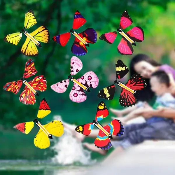 TotoyShop's tweet image. ๐ธ Check out these colorful flying butterflies! Perfect for outdoor fun with family. ๐ Vibrant designs and easy to use. Get yours now and bring some magic to your day! ๐ฆ #OutdoorFun #FamilyTime #Butterflies #Toys