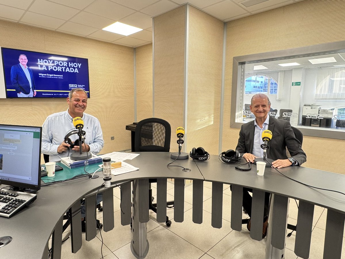 <a href="/FLinares2023/">Francisco Linares</a>  visita este lunes 12 de mayo los estudios de radio club Tenerife 📻 con <a href="/Migueldaswani/">Miguel Daswani</a>  🎤 en el programa ‘Hoy por Hoy La Portada’ para hablar de actualidad política y municipal. ¡Escúchala en directo! 📻