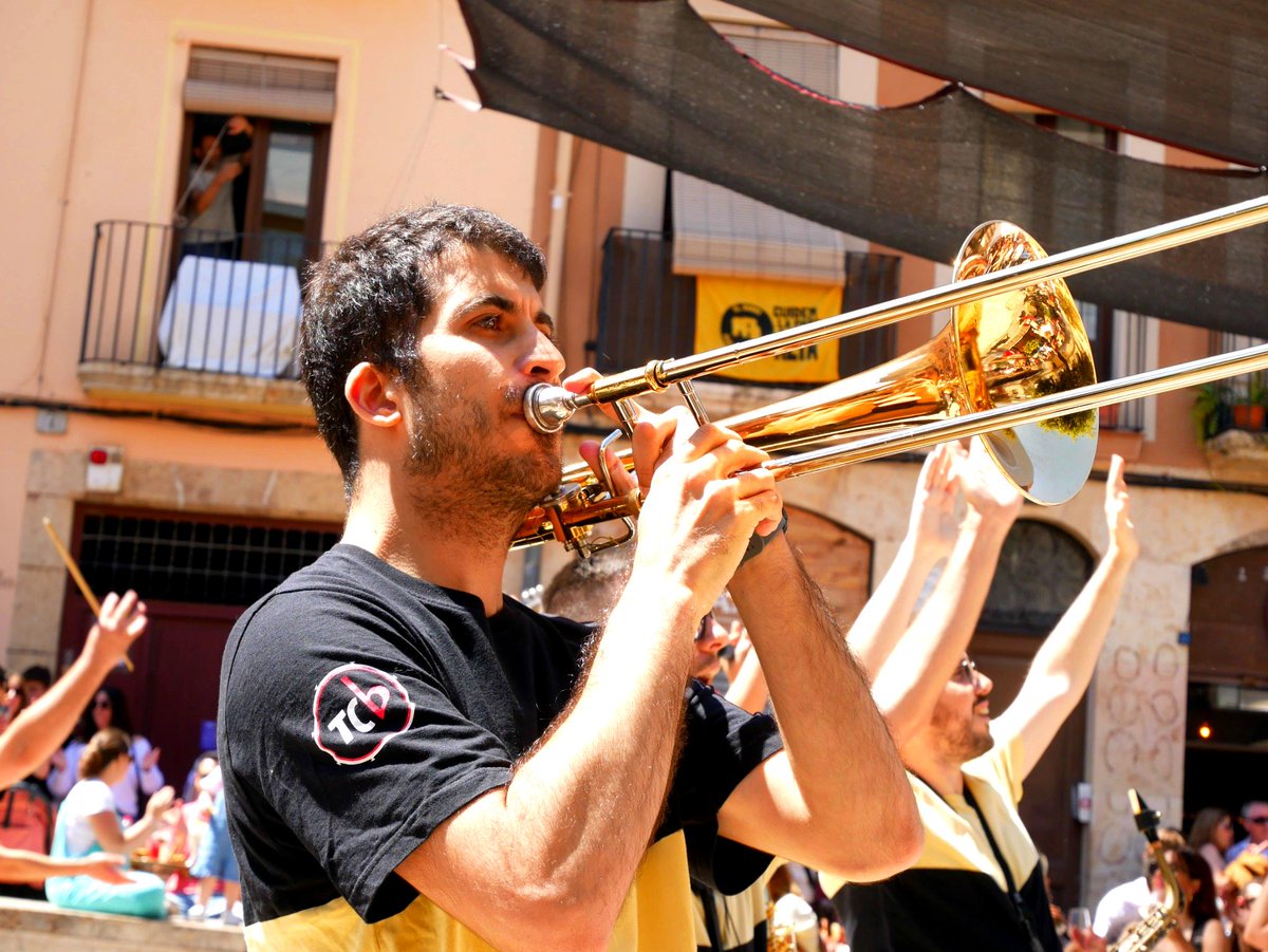 Ahir vam estar amenitzat com cada any el Fórum Vinarium!
🍷Música i Vi, quina gran combinació☺️