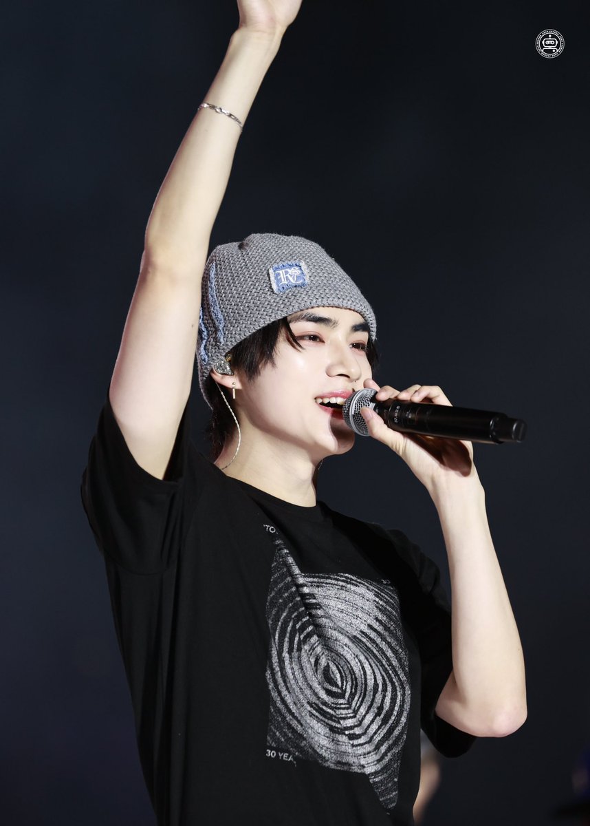 250511 SMTOWN in LA 

#샤오쥔 #XIAOJUN #肖俊 
#WayV #威神V #SMTOWN_LIVE_2025 #SMTOWNinLA