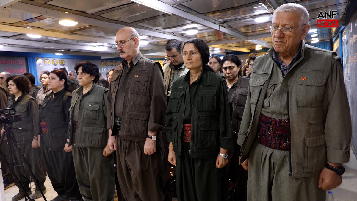 ozanozturk_tr's tweet image. PKK'nın kendini feshettiği kongreden fotoğraflar paylaşıldı.
Pkk terörsüz Türkiye barış huzur Borsa #Borsaİstanbul Terör YPG #PYD Türkiye Erdoğan Öcalan Devlet Bahçeli barış birlik Türkiye