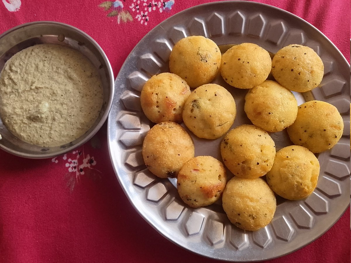 tanmaydeo7's tweet image. I don't know how many of you like this famous south indian dish #Appam and/or #Appe but I found it so tasty and delicious. #Homemadefood