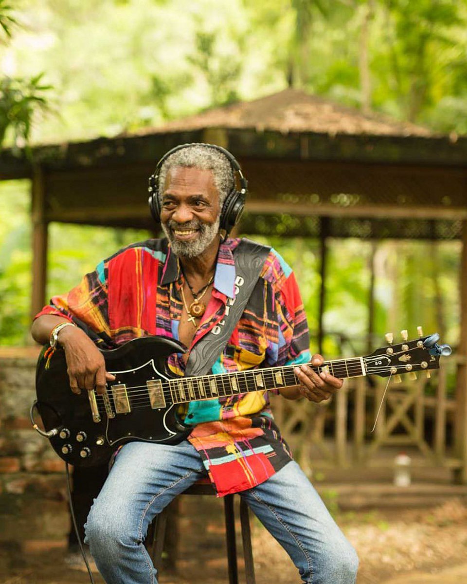 🎸 On this day: Happy 72nd to Donald Kinsey, legendary guitarist for Bob Marley &amp; The Wailers. 💛💚❤️
#DonaldKinsey #ReggaeLegend #OnThisDay #TicoSound