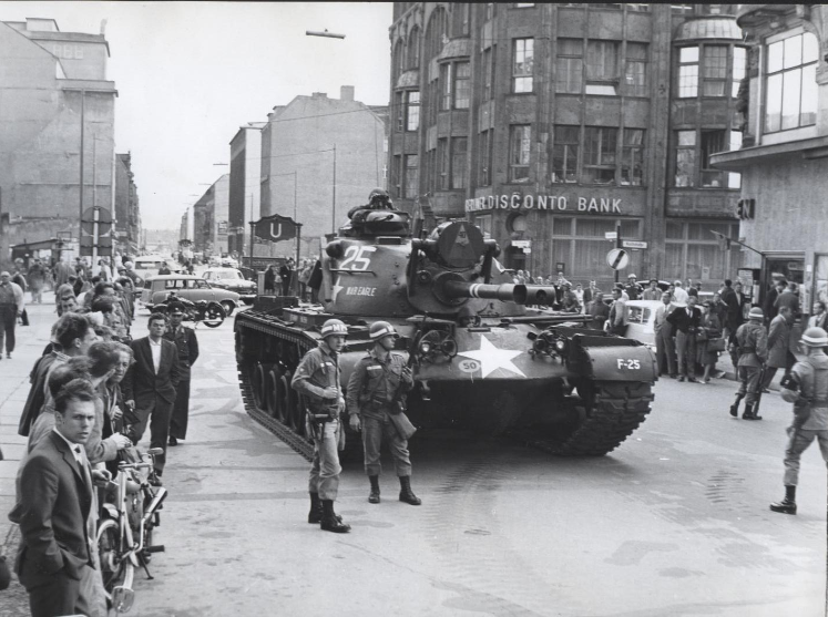 Korean_DMZ_Vets's tweet photo. Tank Tuesday Eve - M48A2 or A3 in West Berlin during the 1961 Berlin Crisis, which led to the construction of the Berlin Wall. #tanks #armor #tanktuesday #berlin #coldwar #m48patton #1960s #ilovetanks #tanklover https://t.co/DvKsiefHNO