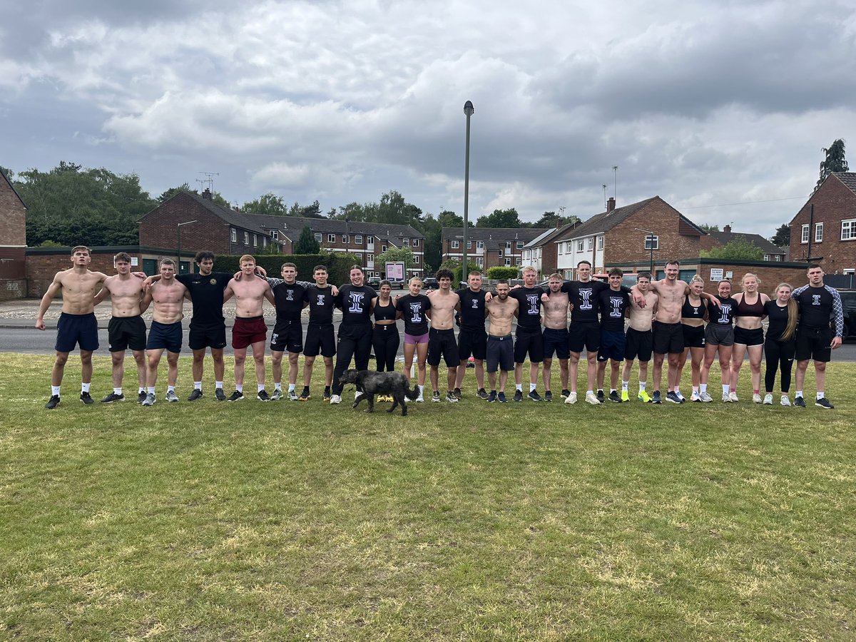 Back on the running intervals today for 
10 x 300m on the Old Dean playing fields with a <a href="/kosmos_mtm/">Kosmos</a> photoshoot alongside the reps! <a href="/CamberleyJC/">Camberley Judo Club</a>