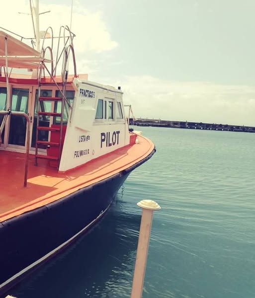 Visita a Serv. Marítimos Antillas donde se  ontó con la participación de autoridades del Gobierno, Partido y el Delegado del Transporte. El entusiasmo de los trabajadores por las acciones  emprendidas para la recuperación de embarcaciones se hace evidente. <a href="/MitransCuba/">Ministerio del Transporte de Cuba</a>