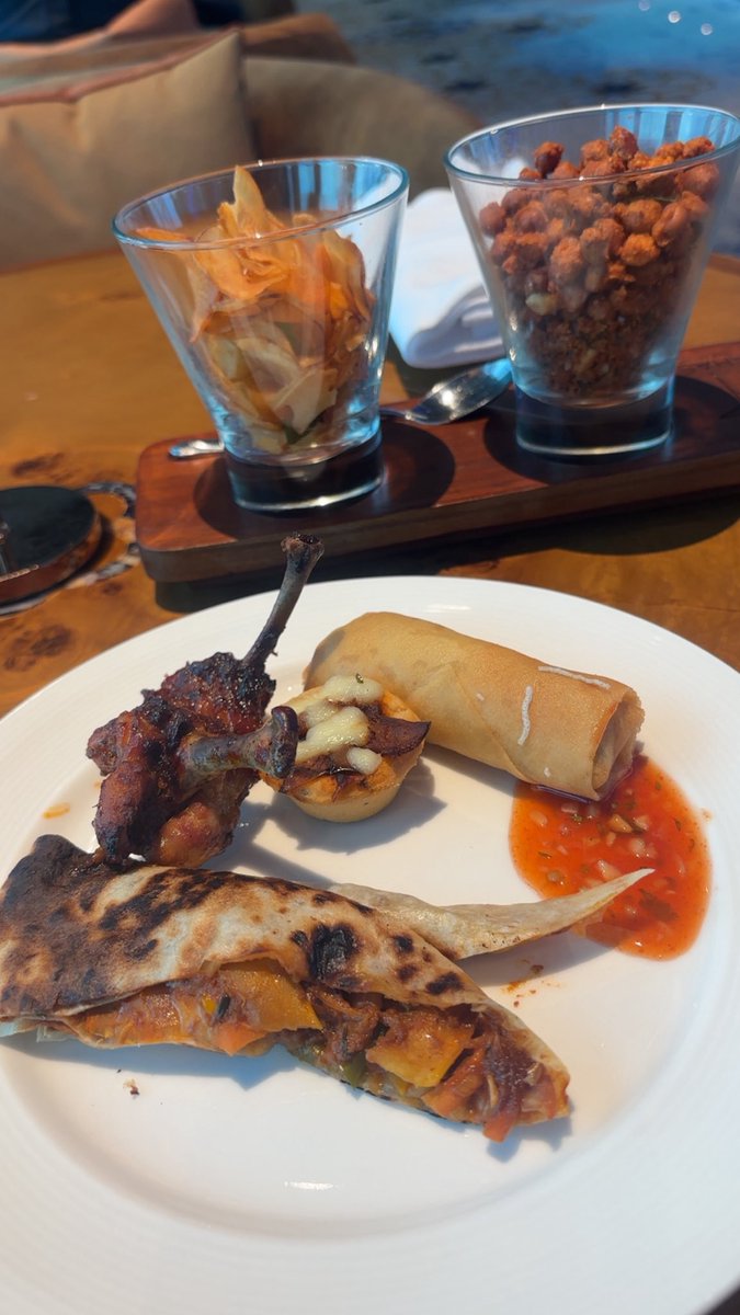 VarshiniGaru tweet media