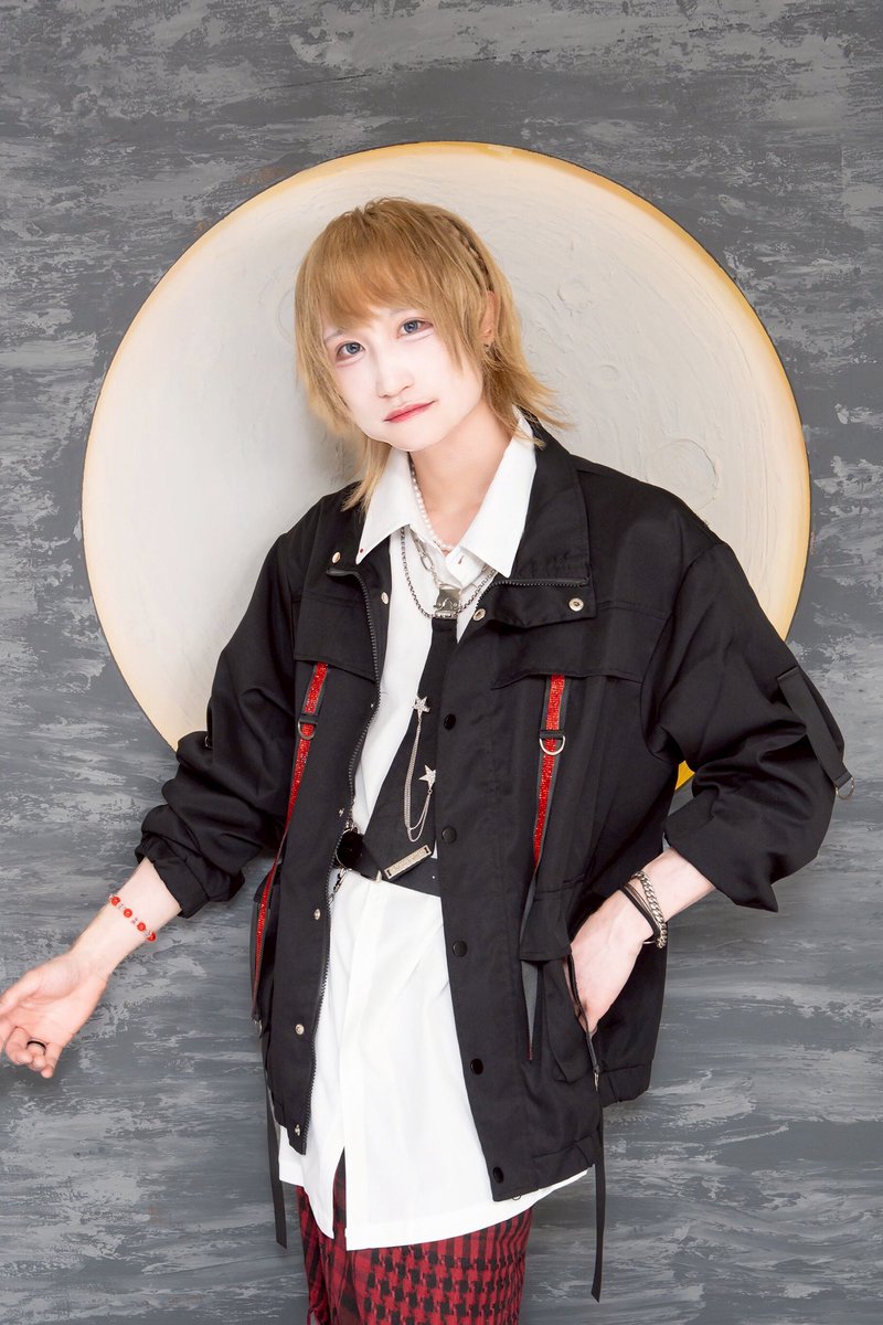 ╔════════╗
　INFINITY∞STARS
　個人アー写公開
╚════════╝　
❤️ゆん（ @yun_INST ）
Color:赤
Birthday:10/25

君の1番星！幸せにする！

2025/5/24@秋葉原お披露目

メンバー全員の個人アー写ツイート
いいね＆RT 合計【300】で全体アー写解禁
#いんふぃに #デビュー #メン地下