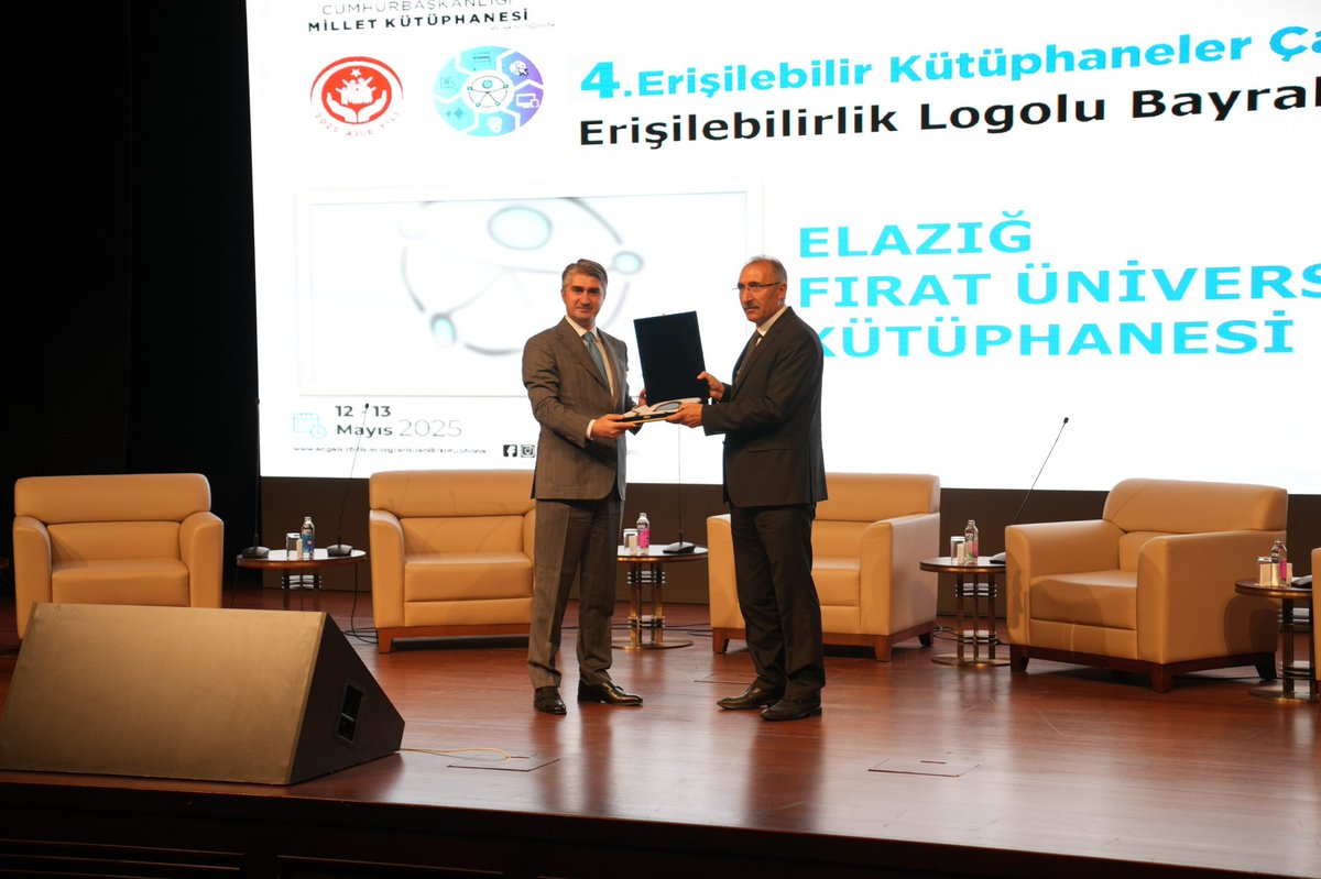 ztarikdaroglu's tweet photo. 📍Cumhurbaşkanlığı Millet Kütüphanesi / 4.Erişilebilir Kütüphaneler Çalıştayı Açılış Töreni

Bugün kütüphanelerin “herkes için erişilebilir” olması amacıyla, Erişilebilir Kütüphaneler Çalıştayları'nın dördüncüsünün açılış törenini Cumhurbaşkanlığı Millet Kütüphanesi'nde gerçekleştirdik.

Toplumun bütün kesimlerini kucaklayan, insan odaklı ve hak temelli politika ve uygulamalarla vatandaşlarımızın önündeki hukuki, sosyal ve fiziki engelleri kaldırmaya devam edeceğiz. 

Bu vesile ile çalıştayın düzenlemesinde iş birliği içinde hareket ettiğimiz Kültür ve Turizm Bakanlığı, Manisa Celal Bayar Üniversitesi, Engelsiz Bilişim Platformu ve ev sahipliği için Cumhurbaşkanlığı Millet Kütüphanesi ile katkı sağlayan tüm paydaşlarımıza teşekkürlerimi iletiyorum.