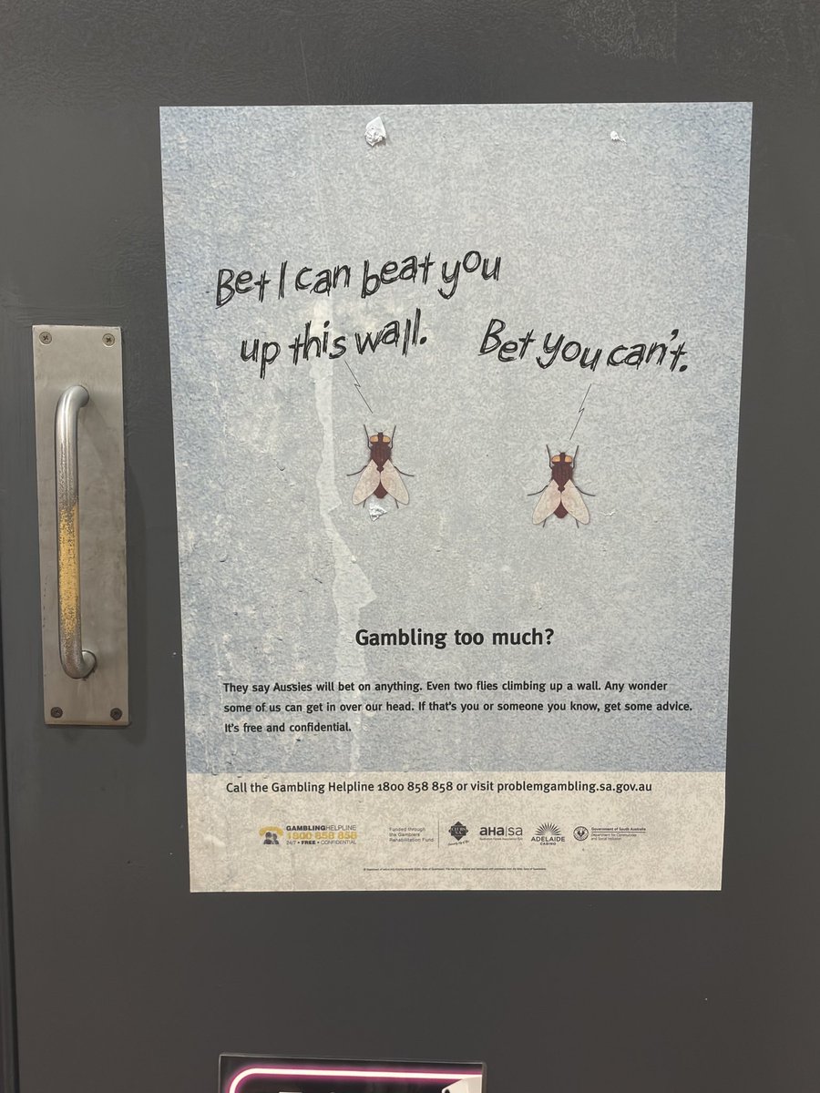 トイレに入ったらありがとう掲げられてたギャンブル依存症のリスクを警告するための広告。

2匹のハエの会話で「この壁を先に登れる方に賭けよう」「登れっこないよ」的なやり取りで、人がどんなくだらないことにでも賭けてしまう様子を風刺してる。