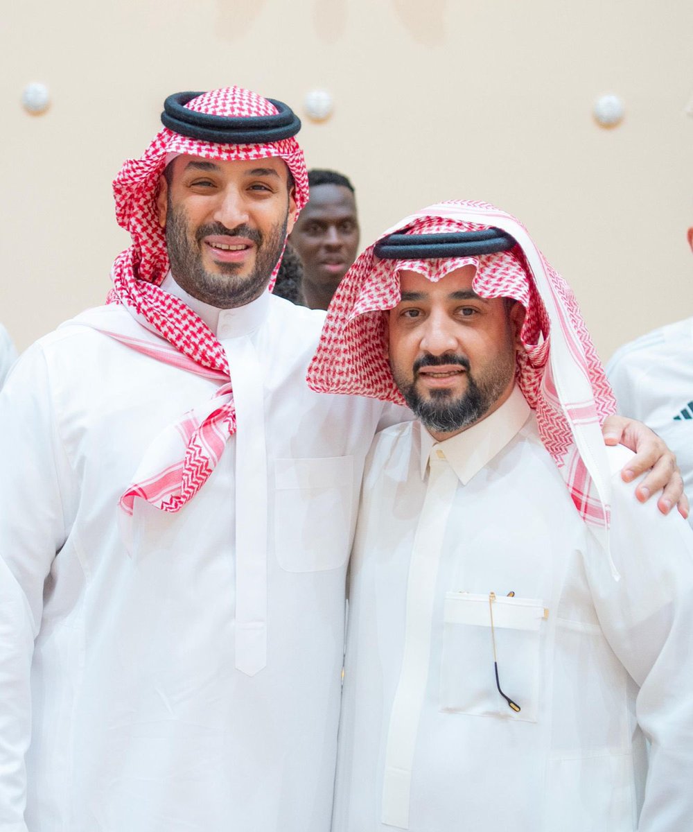 مساعد بن سعد السحيمي (@musaid_alsohimi) on Twitter photo وكالة الأنباء السعودية (واس) :
سمو #ولي_العهد لوفد النادي الأهلي :-
من الضروري مواصلة العمل وبذل المزيد من الجهود لرفع اسم المملكة عالياً في المحافل العالمية 💚🤍💚
<a href="/dr_ka9/">د خالد العيسى</a> وكالة الأنباء السعودية (واس) :
سمو #ولي_العهد لوفد النادي الأهلي :-
من الضروري مواصلة العمل وبذل المزيد من الجهود لرفع اسم المملكة عالياً في المحافل العالمية 💚🤍💚
<a href="/dr_ka9/">د خالد العيسى</a>