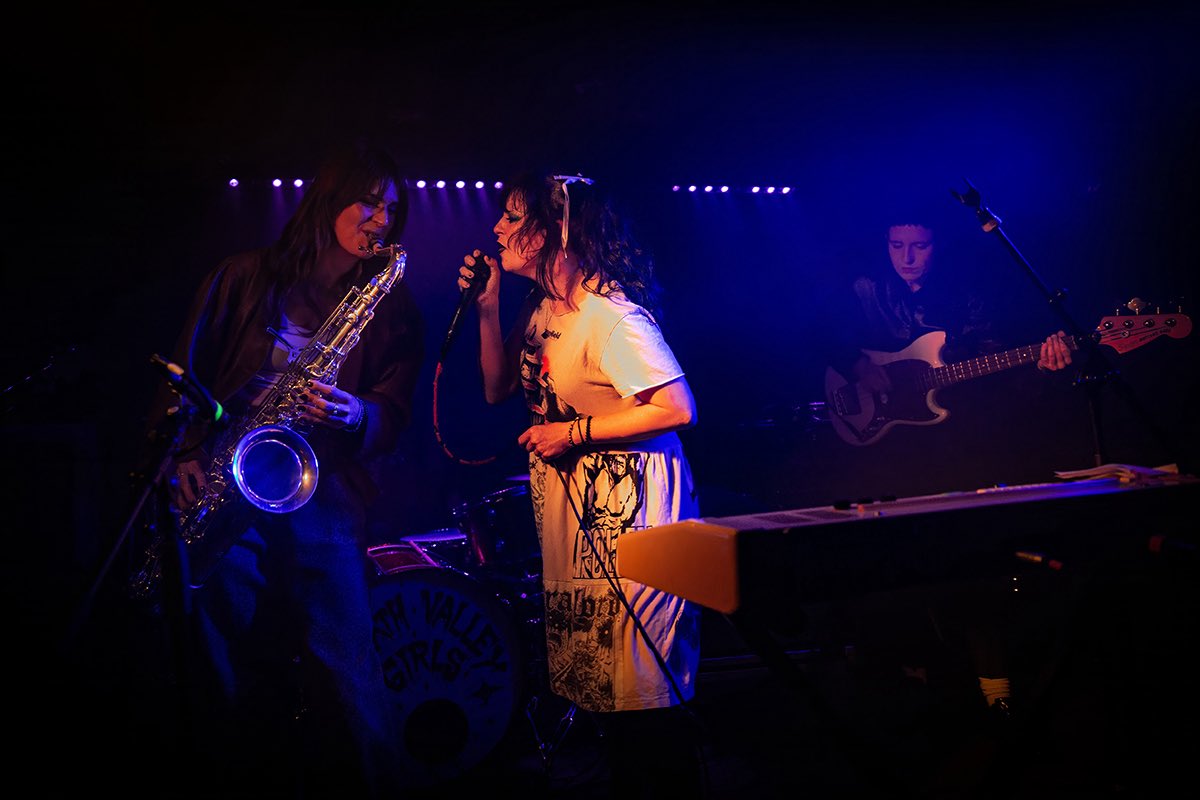 Death Valley Girls at Yes Manchester .    Shot for Louder Than War