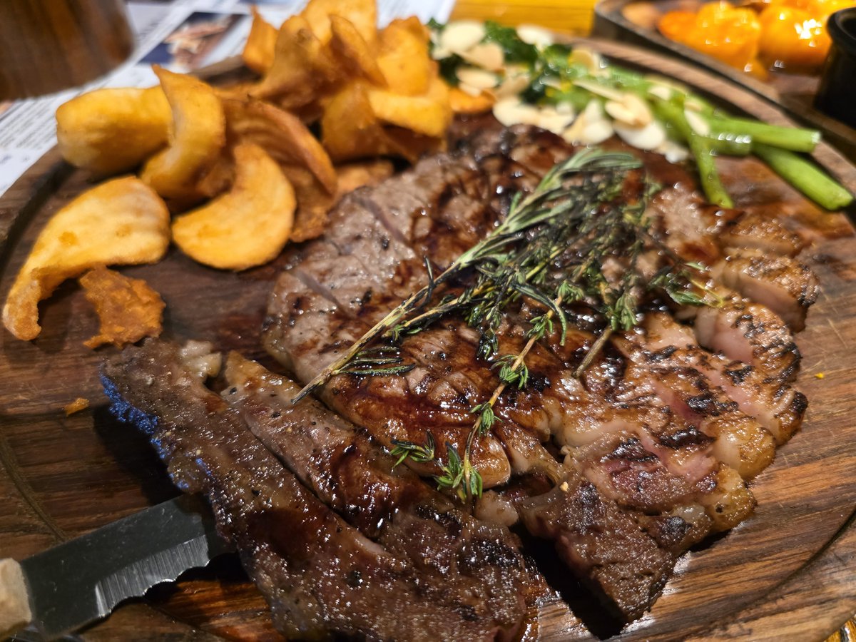 Thank you hubby <a href="/ry78an/">Flying Squirrel</a> for this #MothersDay2025 surprise! #Blessed #FamilyTime ❤️

It’s always about presence — Showing up with #gratitude, #grace, and a little #glamour for the ones who love us. Here’s to the quiet strength of mommies 💖

#Actress #Queen #Producer #Boss #Wagyu