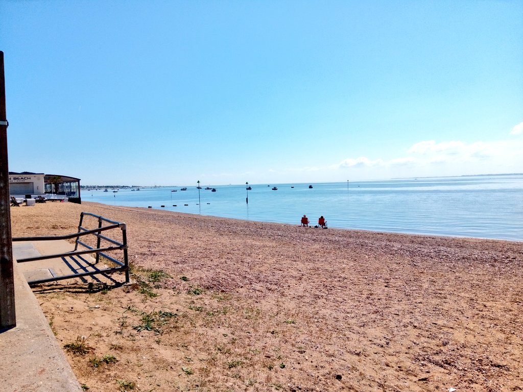 TheSuperpigeon's tweet photo. On the training tour today. Southend on Sea. #EnglishRiviera #DriverTraining #VanAdventures https://t.co/IC6IcxCkCD