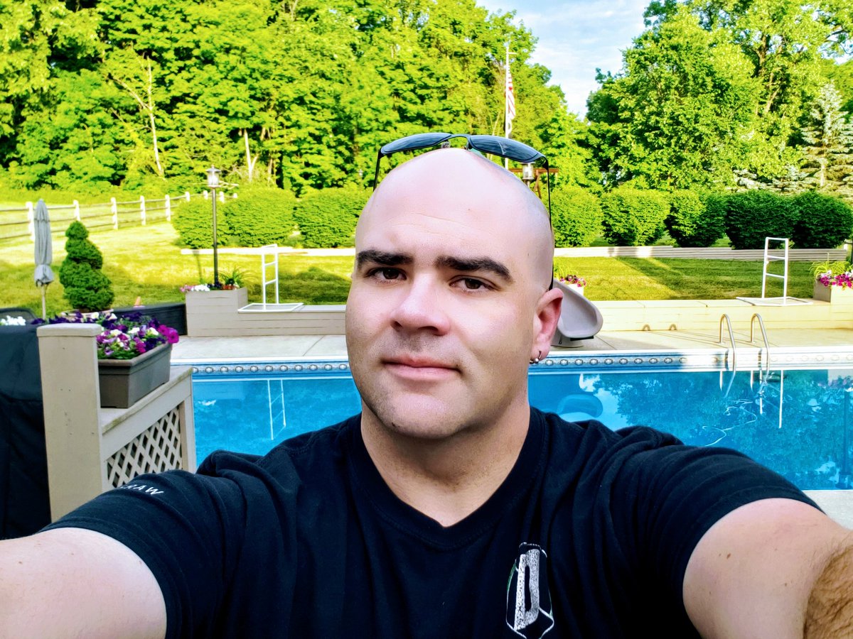 cms_squared's tweet image. Level 43 joy unlocked!!!!!
Old, bald and happy!!!!