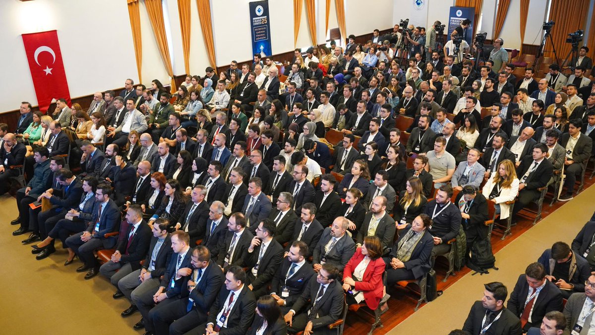 Colendi (@colendiapp) on Twitter photo Türkiye’s fintech potential, data-driven infrastructures, and the new dynamics of competition shaped by the age of artificial intelligence…
At the #BoğaziçiFinansZirvesi held at <a href="/UniBogazici/">Boğaziçi Üni.</a> , during the panel titled “The Future of Financial Technology: Data, Competition and Türkiye’s fintech potential, data-driven infrastructures, and the new dynamics of competition shaped by the age of artificial intelligence…
At the #BoğaziçiFinansZirvesi held at <a href="/UniBogazici/">Boğaziçi Üni.</a> , during the panel titled “The Future of Financial Technology: Data, Competition and