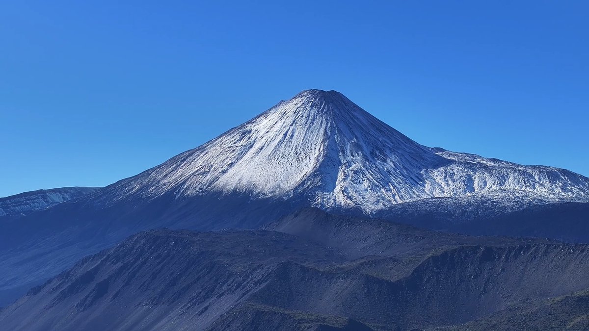 👋👉 Con esta postal de nuestro principal emblema comunal damos comienzo a la tercera semana de mayo. 🗻🏔️

Informar que el sábado 17 de mayo se llevará a cabo la conmemoracíón de los "Mártires de Antuco" en nuestra comuna. 🕊️🎋

#FelizLunes