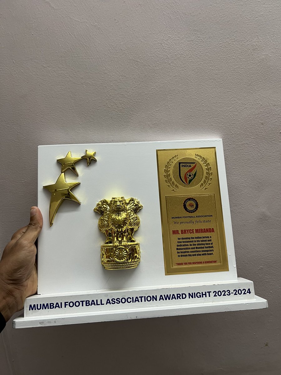 Honoured to receive this recognition from @officialmfa83 . Grateful for the support and love — this one’s for the game!💪🏻⚡️
#GodAboveAll🙏🏻