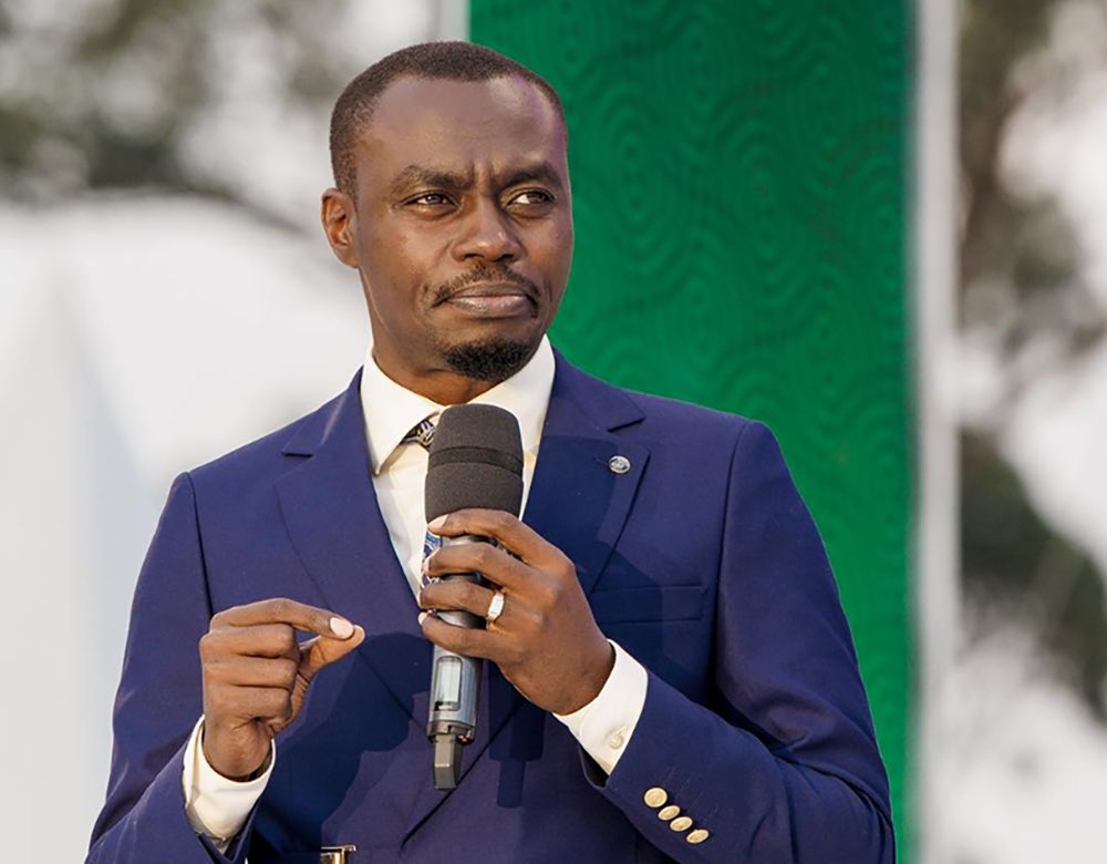 I have seen all the abuse towards Apostle Grace in the past few days, very unnecessary and quite disrespectful but am not here to defend him because God has already taken that spot.

Someone mentioned hospitals, schools etc, tell me one catholic/moslem hospital/school that’s free