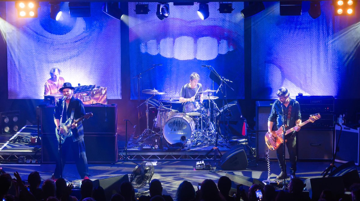 Gigslutz (@gigslutz_) on Twitter photo LIVE REVIEW: 'Witnessing <a href="/SupergrassHQ/">Supergrass</a> live is like watching a We Are The Champions Ron Pickering shout ‘away you go’ before all bedlam is let loose.'
gigslutz.co.uk/live-review-su… LIVE REVIEW: 'Witnessing <a href="/SupergrassHQ/">Supergrass</a> live is like watching a We Are The Champions Ron Pickering shout ‘away you go’ before all bedlam is let loose.'
gigslutz.co.uk/live-review-su…