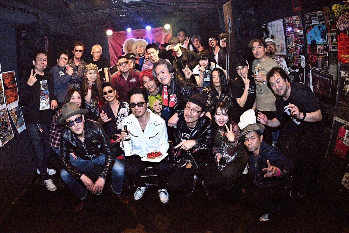 unitydivision24's tweet photo. 昨日は『PUNKY BAD NIGHT vol12』、ありがとうございました。
3周年にして新体制としてもスタートを切った蜥蜴-TOKAGE-の門出的なイベント、熱い面子の中に呼んでいただきとても楽しかったです🔥
そしてトッシーさんお誕生日おめでとうございます！

Photo by Genki Motoyama
※無断転用、無断転載禁止 https://t.co/8zUY4zdqDo
