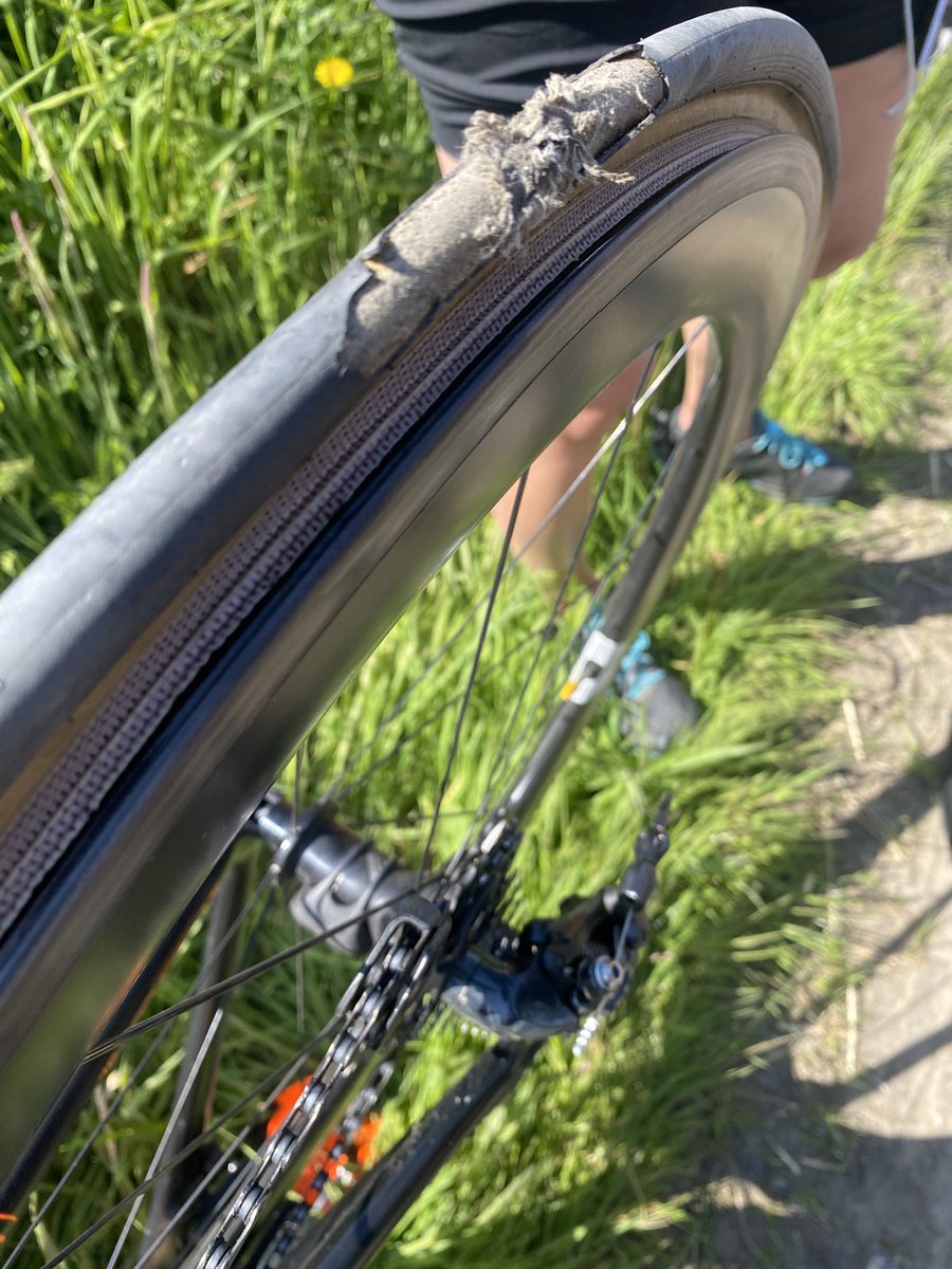 mike brewer (@mjb2288hotmail1) on Twitter photo <a href="/vittoriatyres/">Vittoria Tires</a> purchased a pair of your tyres back in January, done approximately 400miles of dry road riding & this happened on Saturday, luckily I remained on the bike & not injured. Not good enough tbh π‘π€¬ <a href="/vittoriatyres/">Vittoria Tires</a> purchased a pair of your tyres back in January, done approximately 400miles of dry road riding & this happened on Saturday, luckily I remained on the bike & not injured. Not good enough tbh π‘π€¬