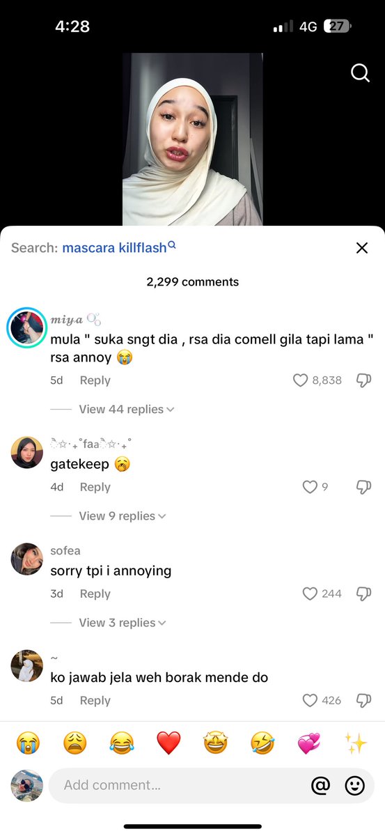 afiqahnasuhaaa's tweet photo. Kenapa ramai gegirl kecam nuha cakap dia gatekeep, comment vtt ni penuh berbaur kecaman!!!! Guys hello, padahal dia dah spill banyak kali dah mascara dia!!!!! 

Korang je malas baca 😩 https://t.co/nY0gRurJGI