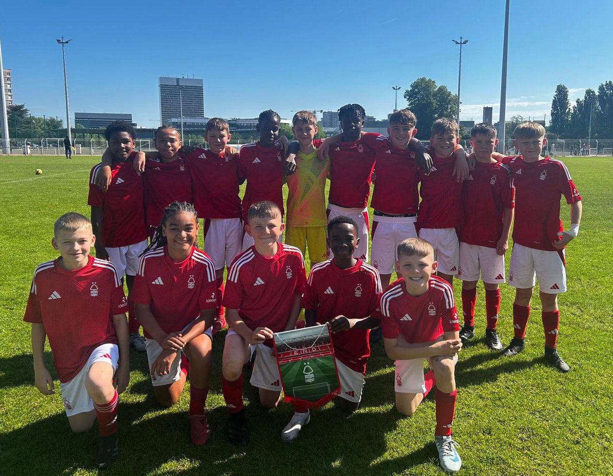An unforgettable weekend in Paris for our 2013 age group at the Nanterre Cup! 🇫🇷

Our young talents went head-to-head with some of Europe’s elite, including PSG, Club Brugge, KAA Gent and SL Benfica. 💫
