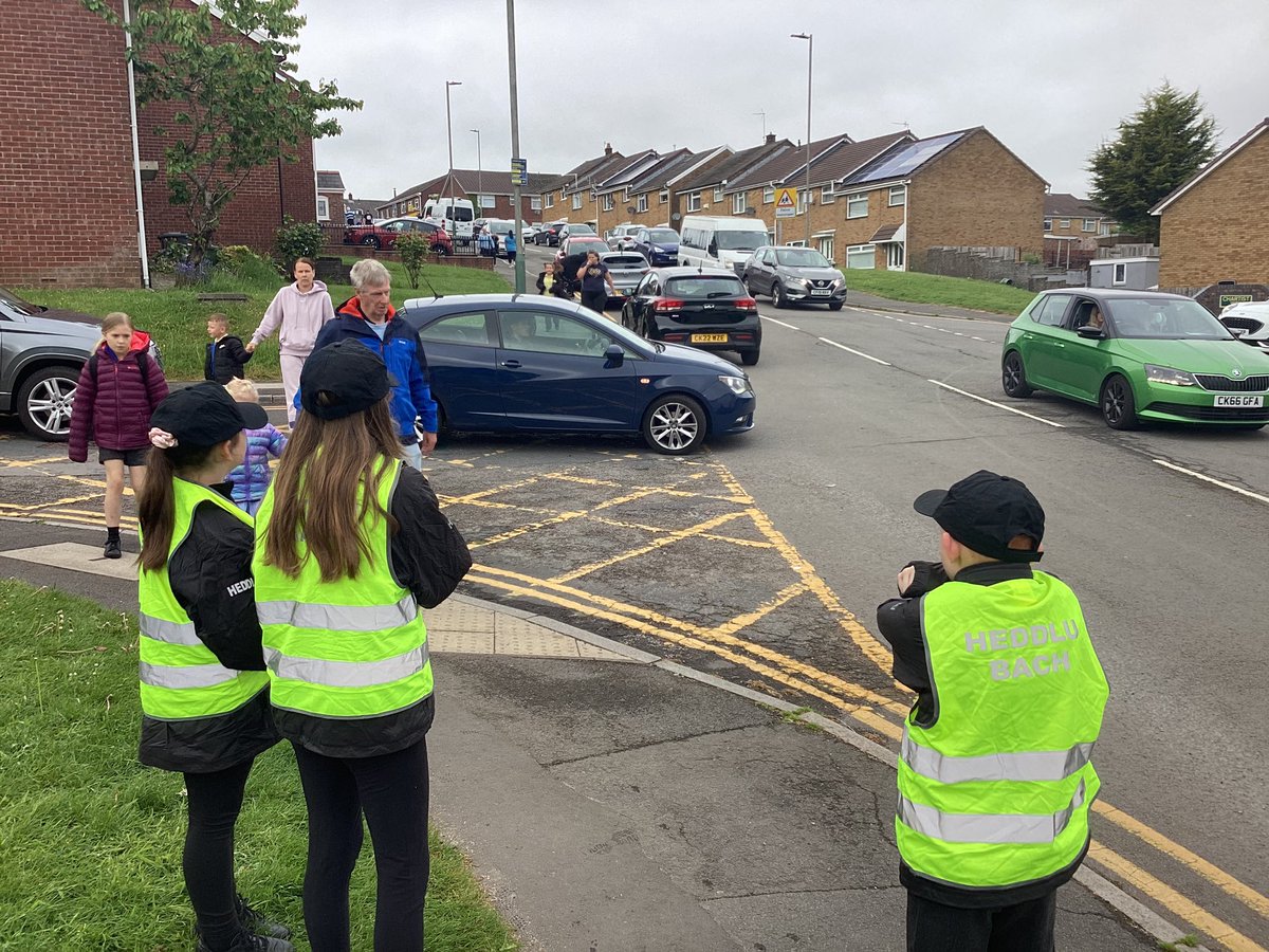 Year 5 (@yearfivebps) on Twitter photo Our Mini Police have been out as part of Operation DASH on the school gates. We are surveying the vehicles that park and drop off on our double yellow and no stopping zones as we want to keep our school community safe <a href="/Blackwood_PS/">Blackwood Primary</a> Our Mini Police have been out as part of Operation DASH on the school gates. We are surveying the vehicles that park and drop off on our double yellow and no stopping zones as we want to keep our school community safe <a href="/Blackwood_PS/">Blackwood Primary</a>