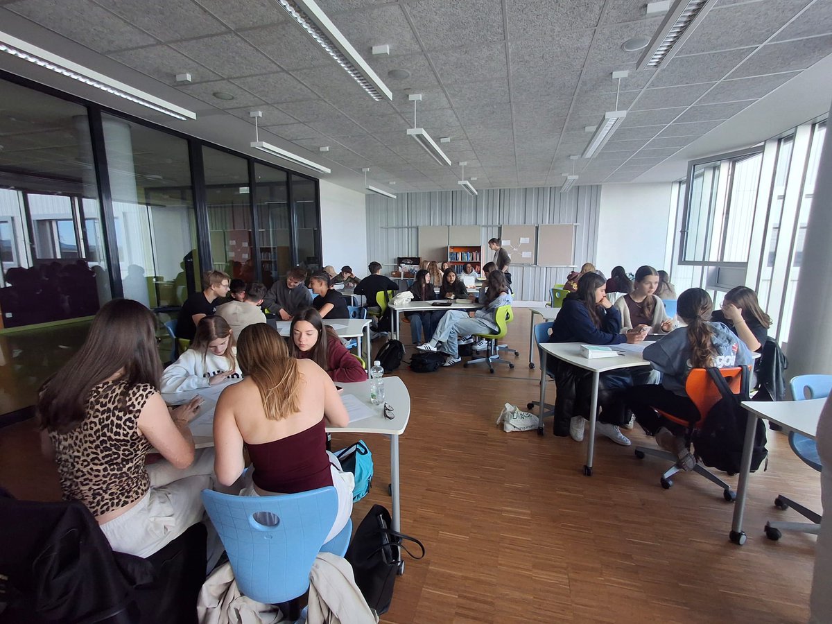 María Inmaculada PS (@fecmips) on Twitter photo Ultimo día del #IntercambioAlemán para nuestro alumnado de #4ESO.
👉🏼Este fin de semana han disfrutado de un viaje y excursión guiada a la ciudad de Bamberg y la fiesta de despedida con las familias.😊
Y hoy #ClassObservation en el instituto.
#languageexchange
<a href="/colegiosfec/">FEC (Fundación Educación Católica)</a> Ultimo día del #IntercambioAlemán para nuestro alumnado de #4ESO.
👉🏼Este fin de semana han disfrutado de un viaje y excursión guiada a la ciudad de Bamberg y la fiesta de despedida con las familias.😊
Y hoy #ClassObservation en el instituto.
#languageexchange
<a href="/colegiosfec/">FEC (Fundación Educación Católica)</a>