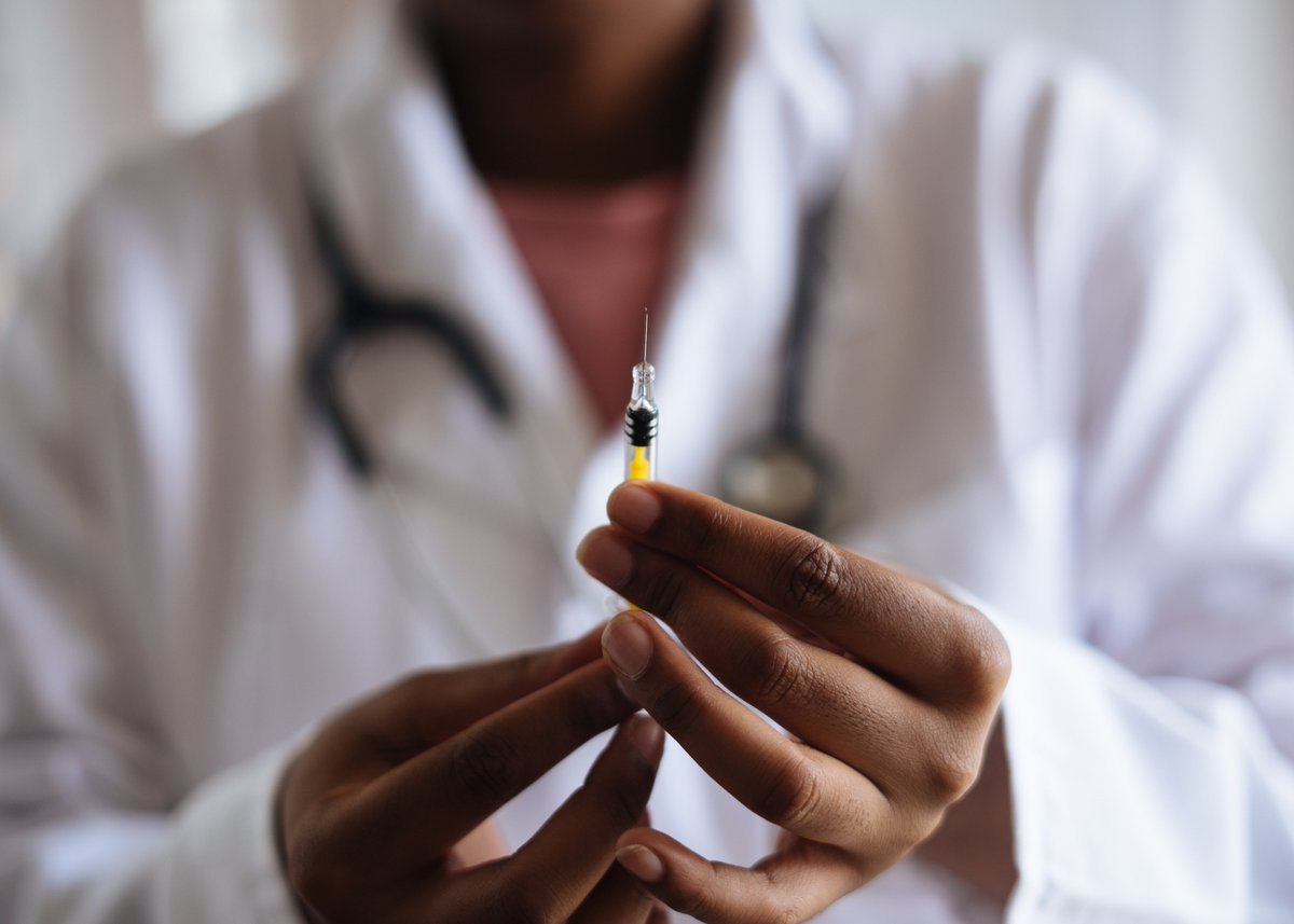We want people living with HIV in Wales to live their best possible lives.💙

That's why we're investing £9m over the next two years in our HIV Action Plan. 

This includes £4m a year to expand testing services.✅
👇
gov.wales/additional-fun…