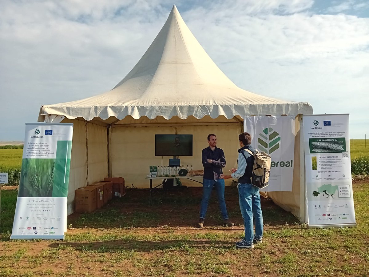 Life_Innocereal's tweet image. 🌾 ¡ #LIFEInnocerealEU estuvo presente en @cultiva_jornada 2025!
Gracias a las BPM:
✅ +14% de nematodos beneficiosos
✅ +17,2% de rendimiento
✅ -6,6% en emisiones de CO₂ eq.
✅ Producción eficiente: 69,71 kg de grano/kg de N
¡Más info en la web! uco.es/investigacion/…