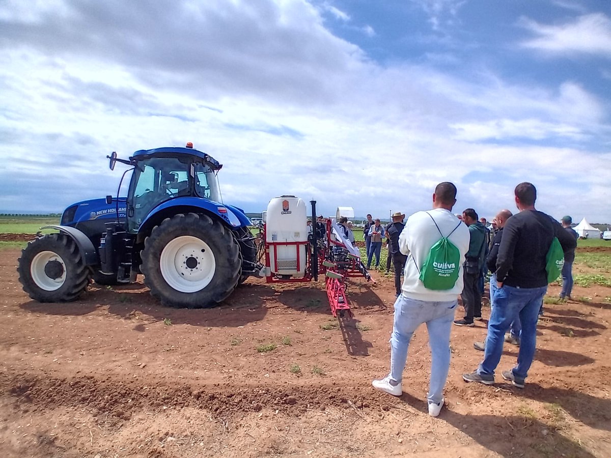 Life_Innocereal's tweet image. 🌾 ¡ #LIFEInnocerealEU estuvo presente en @cultiva_jornada 2025!
Gracias a las BPM:
✅ +14% de nematodos beneficiosos
✅ +17,2% de rendimiento
✅ -6,6% en emisiones de CO₂ eq.
✅ Producción eficiente: 69,71 kg de grano/kg de N
¡Más info en la web! uco.es/investigacion/…
