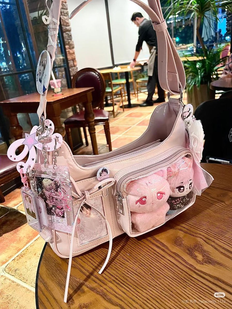 ayraanzw_'s tweet image. guys aku mau wto tas ini, aku beli yg warna cream ada 2 pcs, per pcs nya 70k udah bersih ina ya jadi udah sama tax ini, ini ada realpick nya juga
#taspvc #China #wto #ENHYPEN #JUNGWON #HEESEUNG #JAY #JAKE #SUNGHOON #SUNOO #NI_KIA #ENGENE #treasure #NCT #StrayKids #KPOP #wts