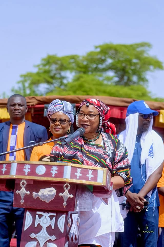 SNU_Niger's tweet image. Du 10 au 18 mai 2025 à Birni N’Gaouré, et en prélude à la Journée nationale de la femme nigérienne (13 mai), le @SNU_Niger à travers le @PnudNiger appuie la 2e Foire des femmes transformatrices.
+500 exposantes du Niger & du Burkina ont présenté leur savoir-faire.
5 ministres…