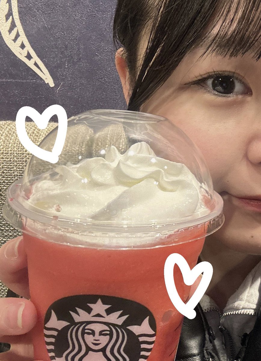 ｱ。  そいえば結構前だけどサラちゃんフラぺ(いちごフラぺ)のんだんだっ❣️🍓おいしかった！！！！
