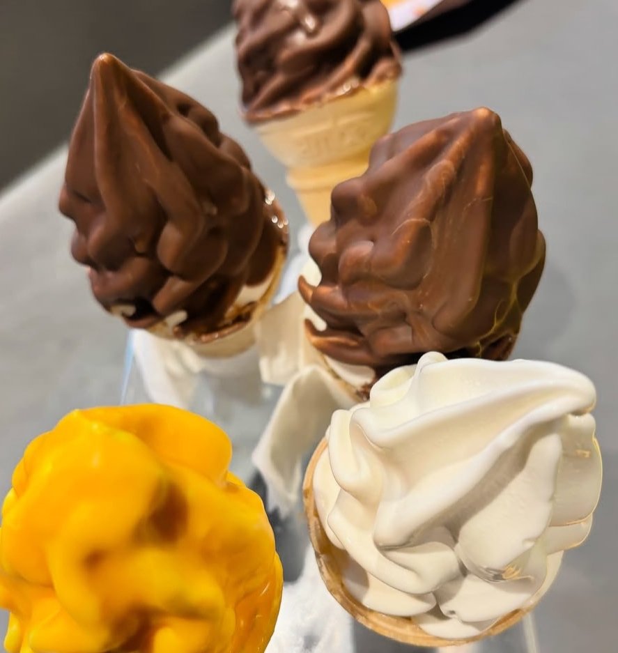 Be it summer or winter, it is very enjoyable to eat ice cream 

There is heaven in every bite of ice cream. 🍦🍦