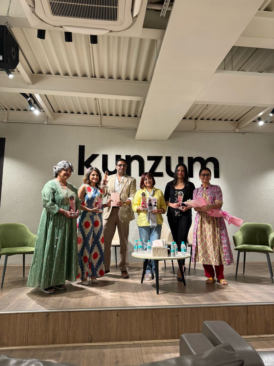 sujatavidu's tweet photo. Pictures speak louder than words, as evident frm these taken yesterday during the launch of #TheMFactor, a collec of essays on #motherhood edited by Anubha Doshi and published by #PenguinIndia. I shared my views on imp of having a strong support system esp in single-parenting... https://t.co/UjNbWm2idY