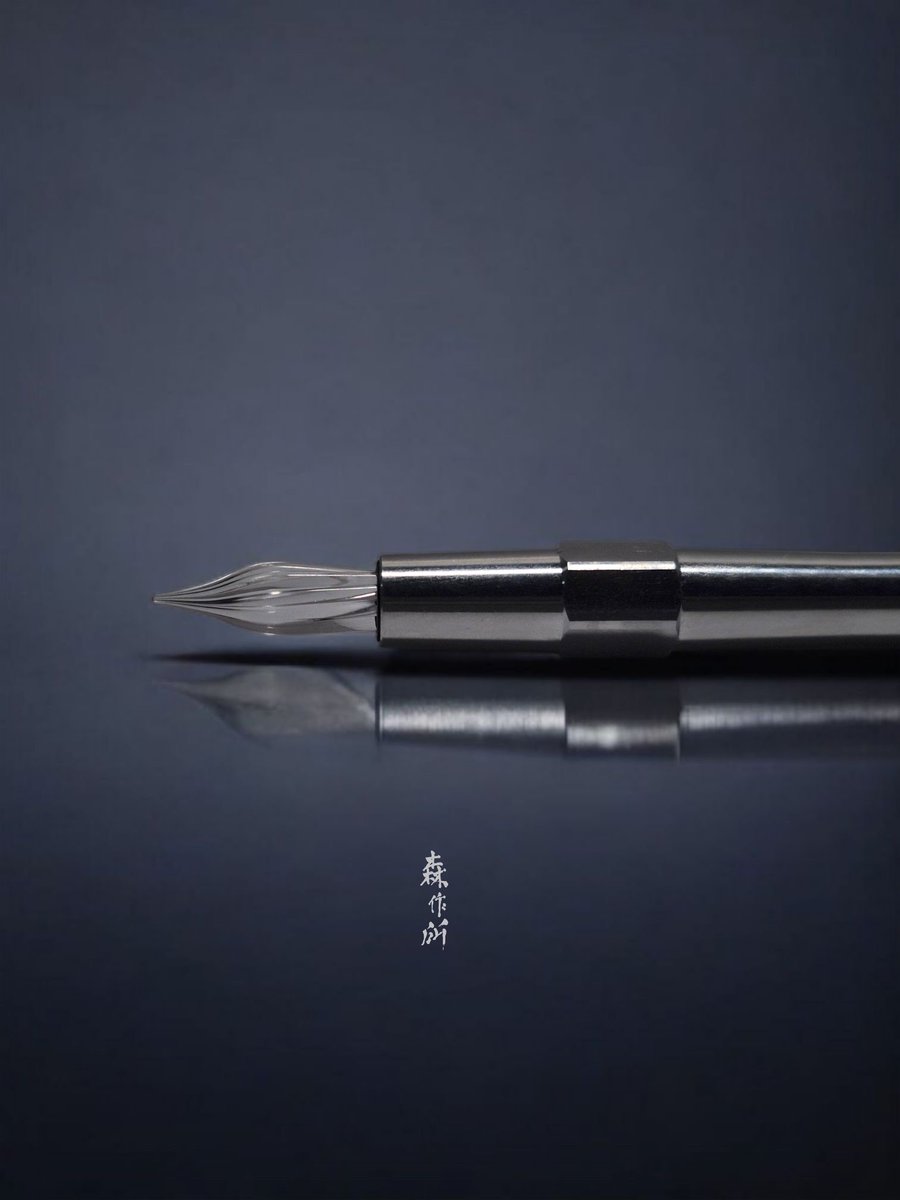 HandmadeSen's tweet photo. Raven or Battle-Damaged

Minimal black or raw scars.
Glass nibs, handmade, not mass-made.
NT$1500. Limited stock.
DM to claim yours.
#SenHandmade #dippen #glassnib #writingtools #madeintaiwan #stationerylove https://t.co/lHqoJRDOxP