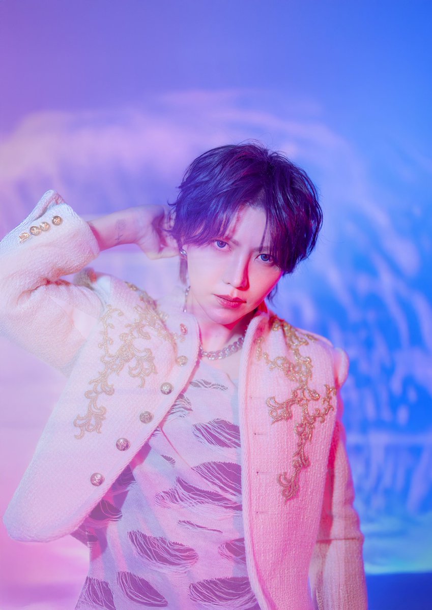 【seekのニコ生ラジオ放送に、Shou が生出演！】
いよいよ明日13日(火)20時より、seek(Psycho le Cému/MIMIZUQ)のニコ生ラジオトーク番組「seekのFish Dance Hour」＜29時間目＞がスタート！
 
ゲスト：Shou(Verde/, Alice Nine.)
～ヴィジュアル系を考察する会～
 
番組[ bit.ly/1KTOBHY ]