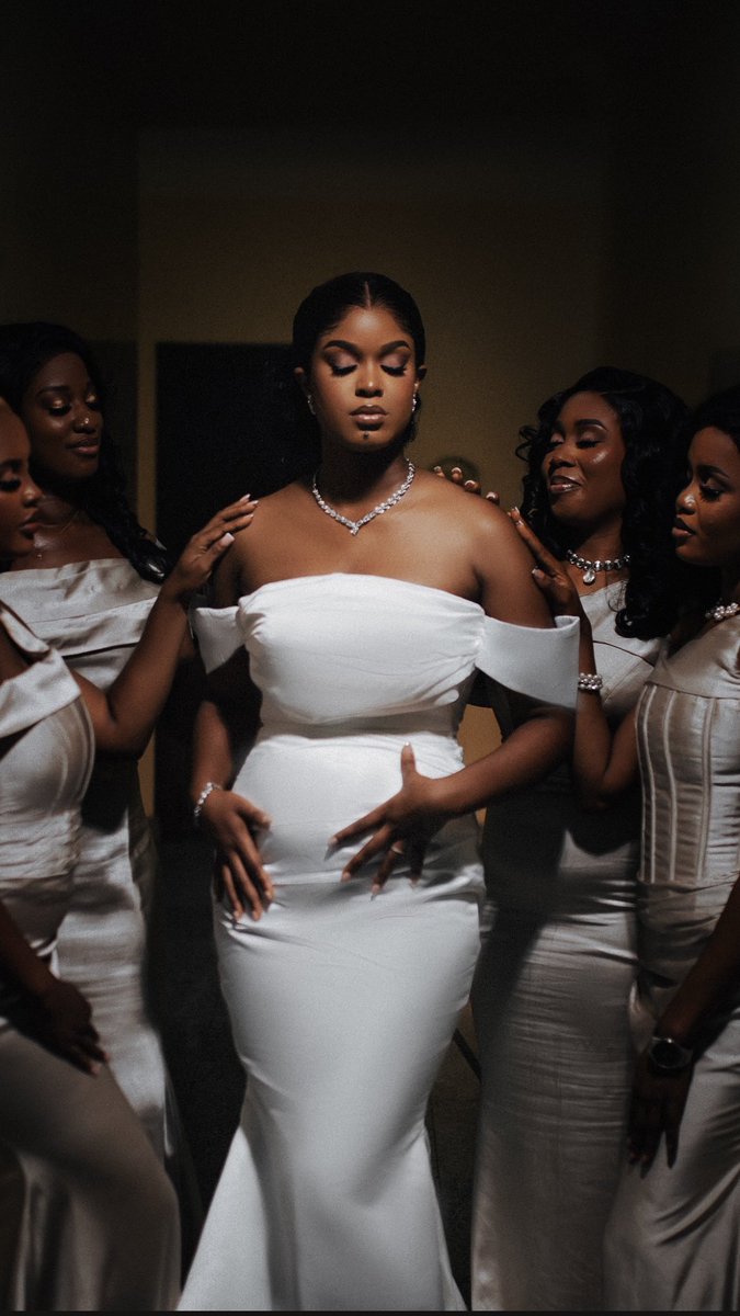 jayceepictures's tweet photo. 3,2,1. Masterpiece created. 
Uche 👰🏾 https://t.co/WZv8oRBUeZ