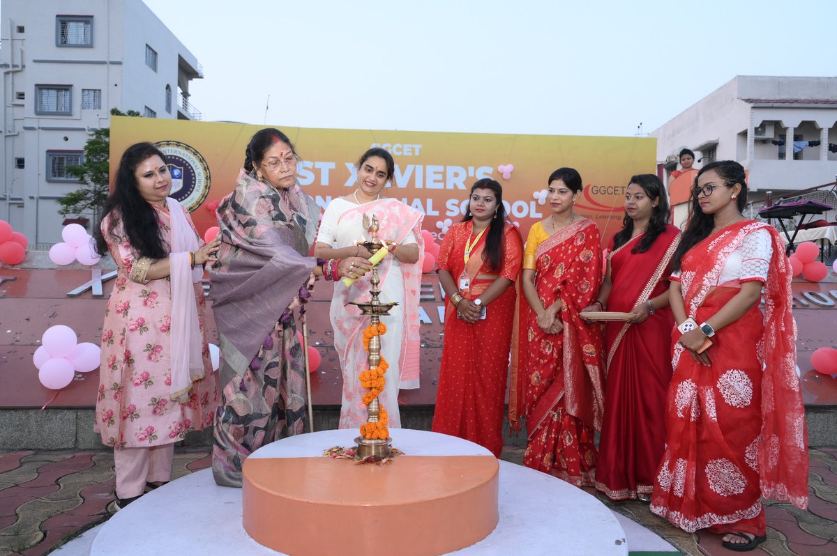 ggcetxis's tweet image. GGCET St. Xavier’s International School, celebrated Mother’s Day with warmth and heartfelt gratitude on 11th May 2025.
.
.
#GGCETStXavier #ggcet #PurnimaSingh #MothersDay2025