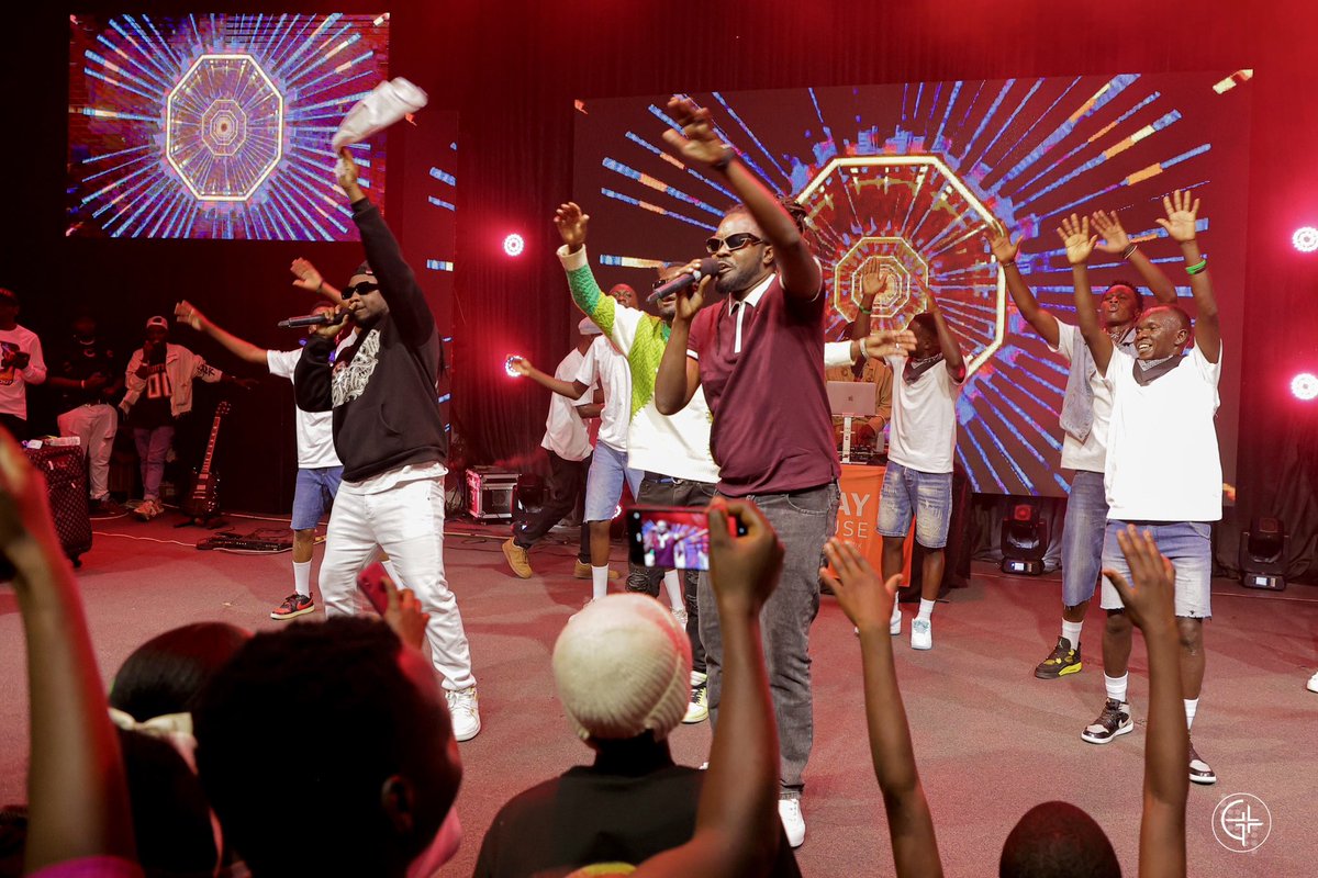 Colifixe 🇺🇬 tweet media