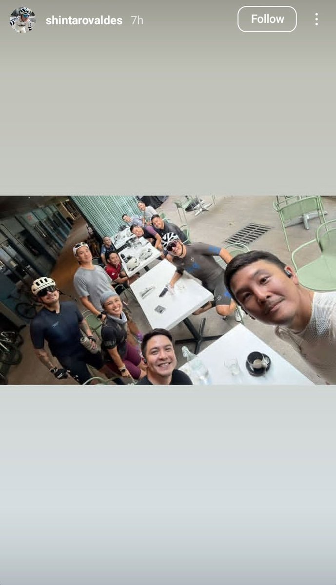 Alden Richards with Shintaro Valdes, a former actor and husband of Ms. Annette Gozon-Valdes, kasama ang iba pang bikers
(Ang daming friends ni Alden outside showbiz)
